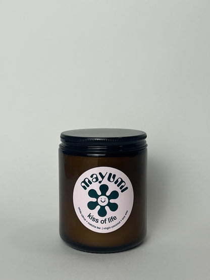 KISS OF LIFE candle: white citrus + matcha tea
